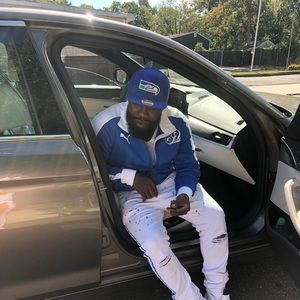 Meet your Posher, Derrick